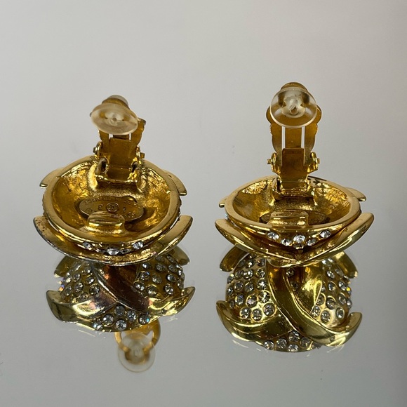 CHANEL Rhinestone Round CC Logo Clip On Earrings - Picture 8 of 11